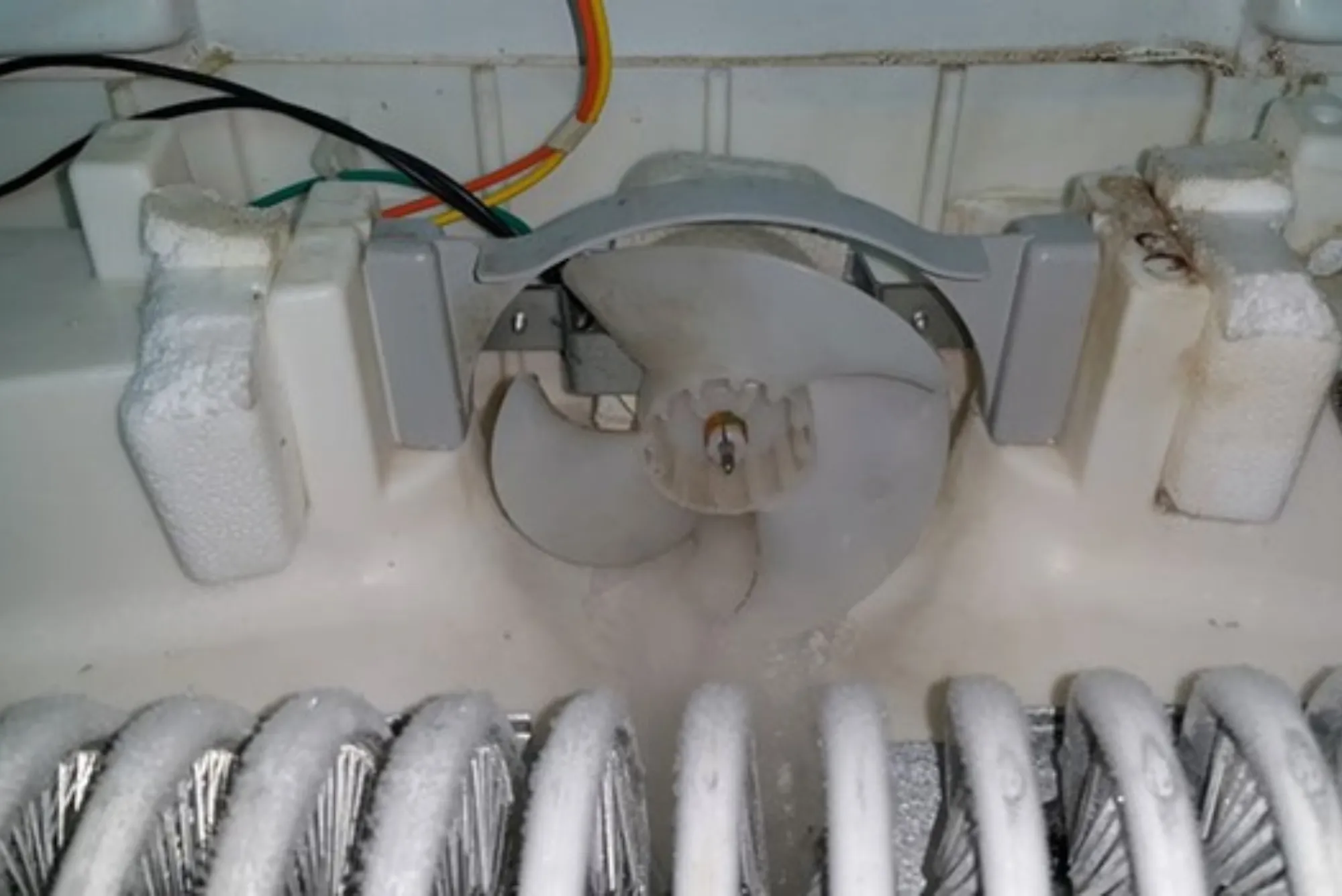How to Fix Refrigerator Defrost Timer Problems